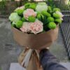 Букет из гвоздик и хризантем